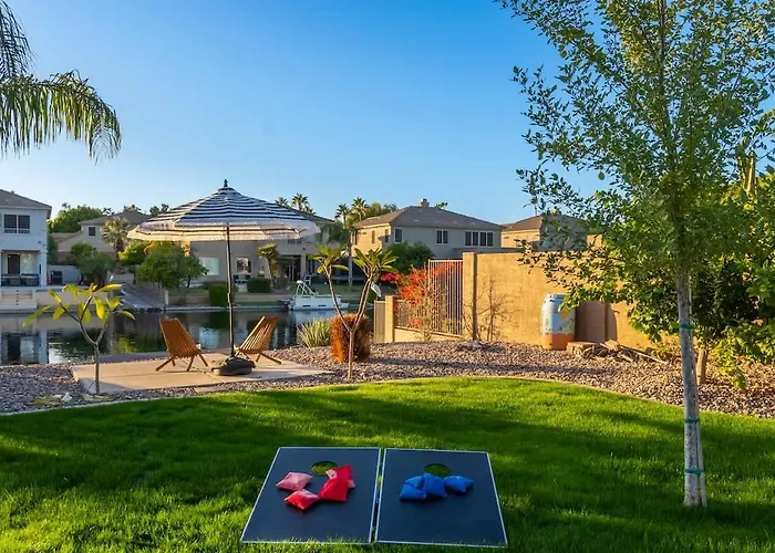 Waterfront With Pool Hot Tub Lounge Area * Chandler