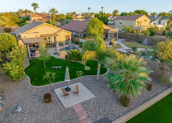 Waterfront With Pool Hot Tub Lounge Area