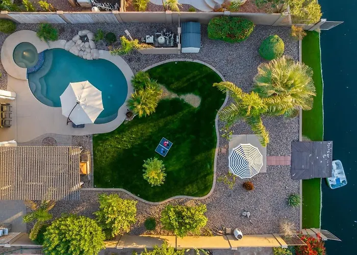 Waterfront With Pool Hot Tub Lounge Area Villa *